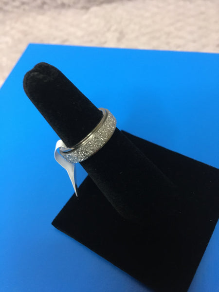 Stainless Steel Medium Glitter Band Spinning Ring